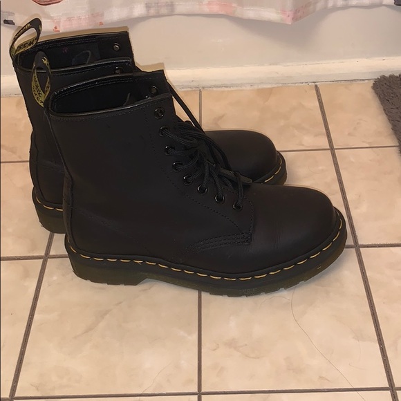 Dr. Martens Shoes - Black Dr. Marten Grease